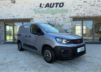  Voir détails -Peugeot Partner STD BlueHDI 100ch BVM5 Premium 10 825HT à Saint-Christophe-du-Ligneron (85)