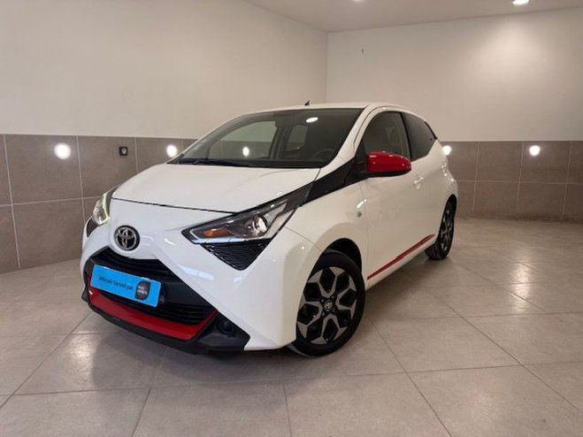 Cliquer pour voir la photo suivante Toyota Aygo II 1.0 VVT-i 70cv X-RED 5 portes BLANC de 2019