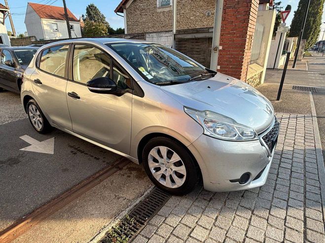 Peugeot 208 Peugeot 208 1.4 e-HDi FAP Active BMP5 5p GRIS FONCE de 2012