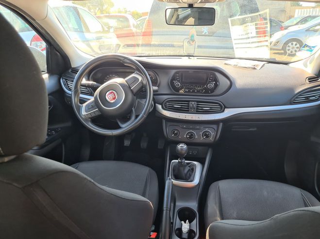 Fiat Tipo Fiat Tipo SW 2017 crit 1 6490e Bleu de 2017