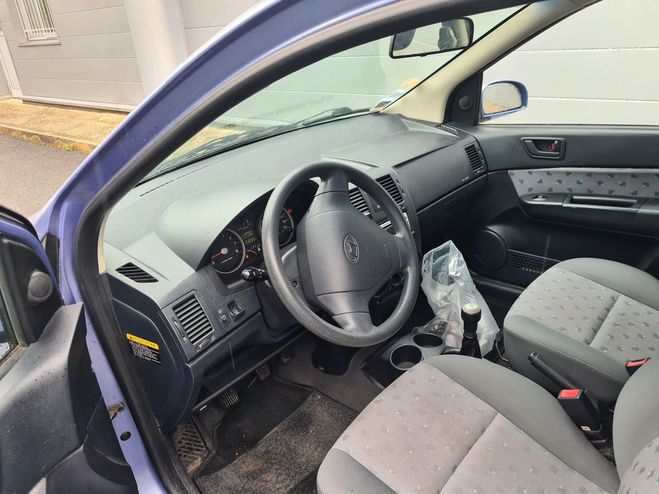 Hyundai Getz Hyundai Getz 1.1 65 4 cv 2500e Bleu clair de 2005