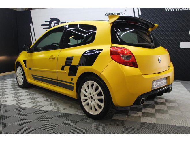 Renault Clio RS 2.0i 16V - 203ch Cup PHASE 2 Covering GRIS CLAIR de 2011