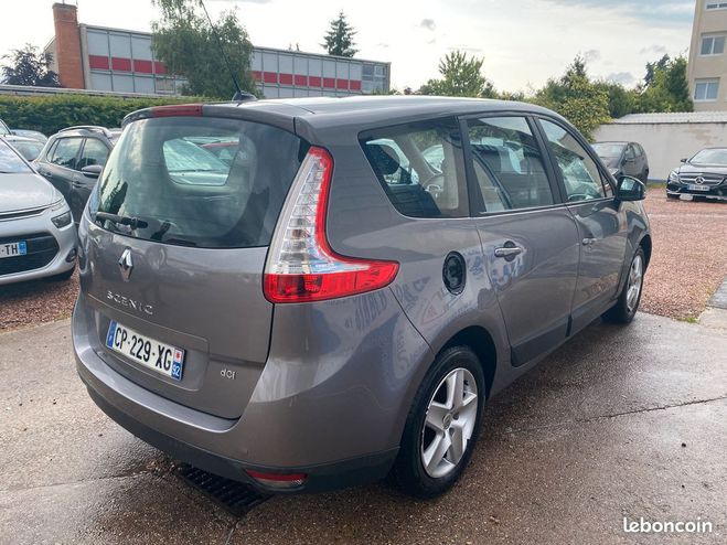 Renault Grand Scenic iii 1.5 dci 110ch expression 7 places Gris de 2013
