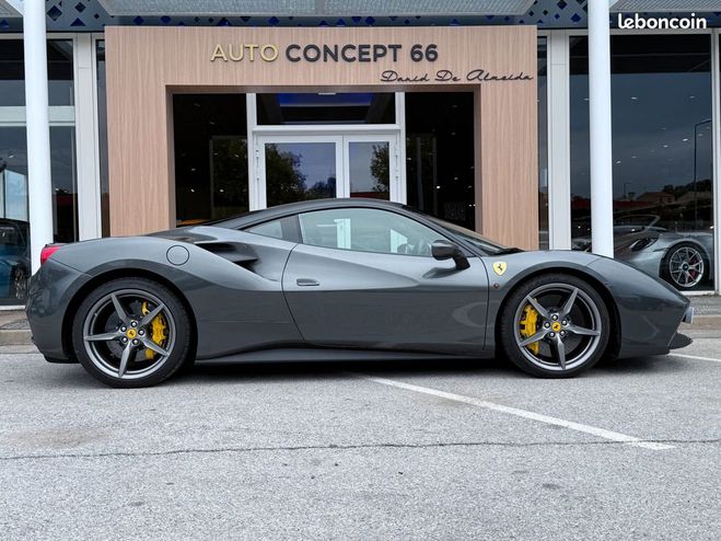 Ferrari 488 Ferrari 488 GTB 670CH 3.9 V8 Garantie Power Gris de 2016