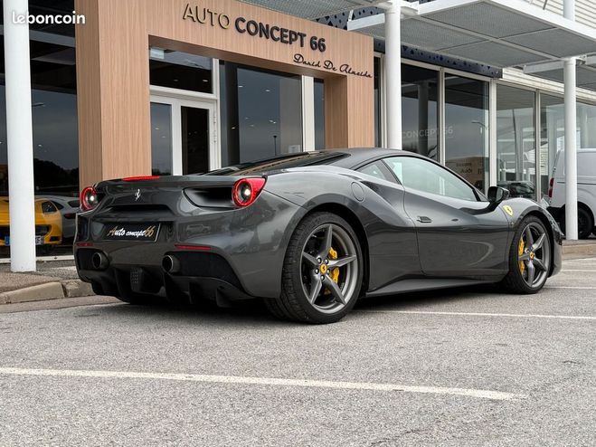 Ferrari 488 Ferrari 488 GTB 670CH 3.9 V8 Garantie Power Gris de 2016