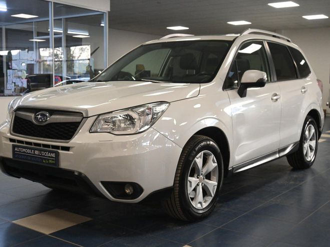Cliquer pour voir la photo suivante Subaru Forester 2.0D Premium Lineartronic Blanc de 2015