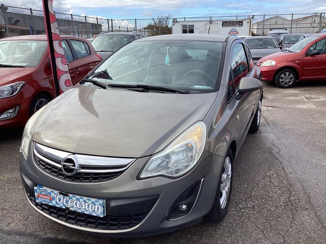 Opel Corsa Opel Corsa 1.2 150 éme Anniversaire Beige Métallisé de 2012