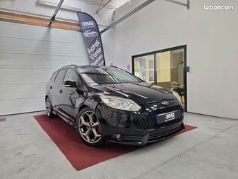  Voir détails -Ford Focus ST 250 SW (cuir, xenon, gps, camera..) à Dunkerque (59)