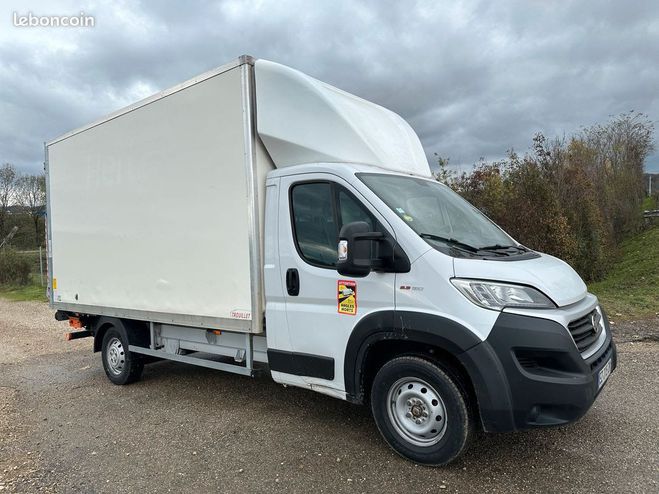 Fiat Ducato 18490 ht caisse 20m3 hayon  de 2018