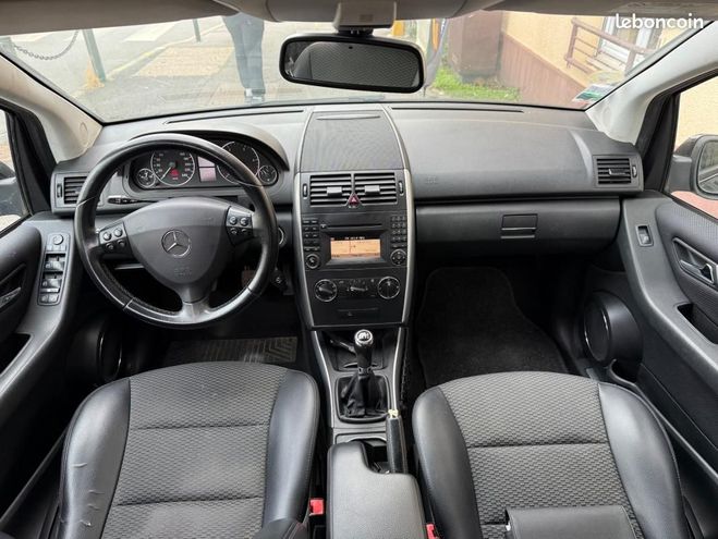 Mercedes Classe A Mercedes Classe A 2.0 180 CDI 110 AVANTGARDE AIDE AU STATI Noir de 2012
