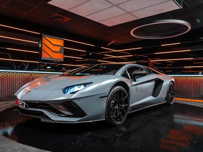 Lamborghini Aventador S COUPE 6.5L V12 740CH Ad Personam Grigio Vulcano de 2017