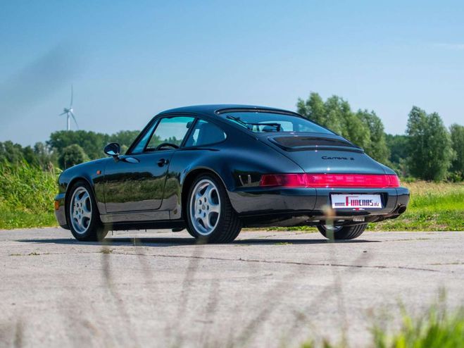 Porsche 911 964 Carrera 2 Bleu de 1992