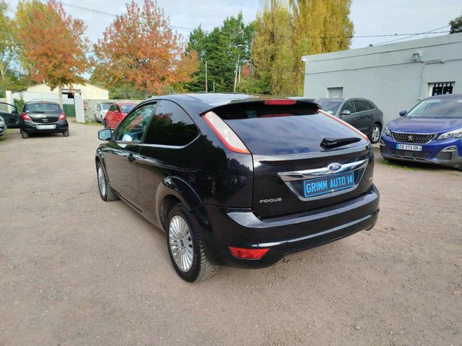 Ford Focus 1.6 tdci 90ch Ghia Noir de 2008
