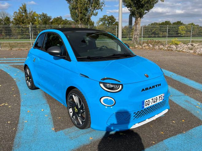 Fiat 500 Electrique Cabriolet 42 kWh Abarth 500e  BLEU CLAIR de 2023