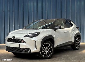  Voir détails -Toyota Yaris Cross 1.5 Hybride 116ch 2WD GR SPORT 1r à Halluin (59)