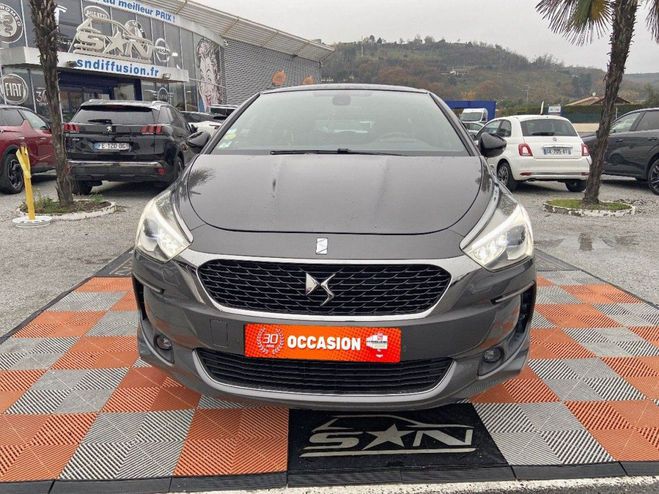 Citroen DS Citroen DS 5 DS5 2.0 BlueHDI 180 EAT6 SPORT CHIC Gris Foncé de 2024