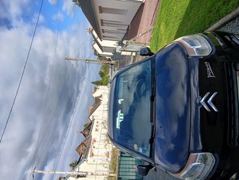  Voir détails -Citroen C3 Picasso 1.6hdi 90cv à Lison (14)