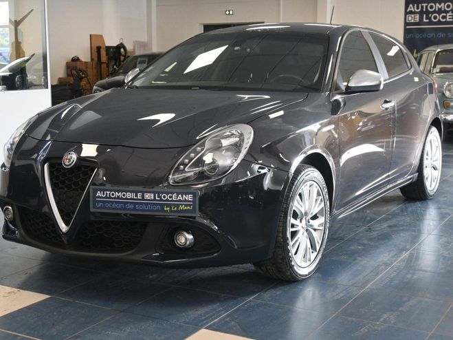 Cliquer pour voir la photo suivante Alfa romeo Giulietta SERIE 2 JTDm 175 ch S&S TCT Super Gris Lipari de 2017