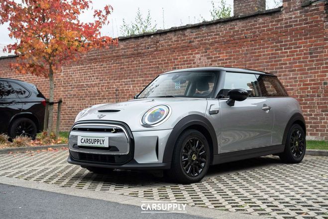 Mini Cooper SE SE-OW69- Camera - Leder- Apple carpla Zwart de 2023