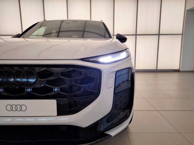 Audi Q3 HYBRIDE e-hybrid 272 ch S tronic 6 S lin Blanc de 