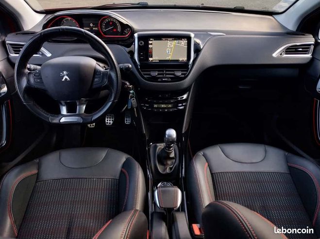 Peugeot 2008 1.6 BLUEHDI 120 ch GT line Rouge de 2016