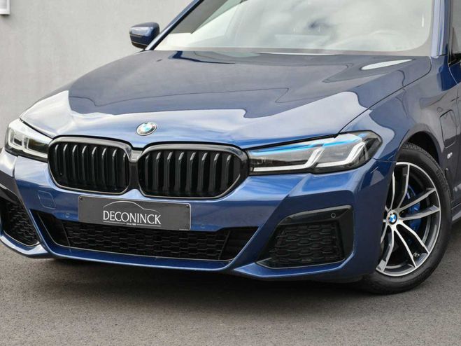 BMW Serie 5 530 Saloon e - M-PACK - HUD - PANO - AMB Bleu de 