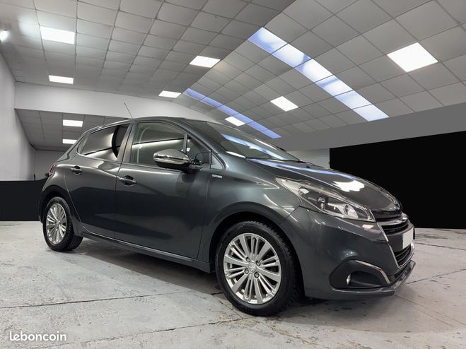 Peugeot 208 Peugeot 208 1.6HDi 75ch Style 69.000Km  de 2017