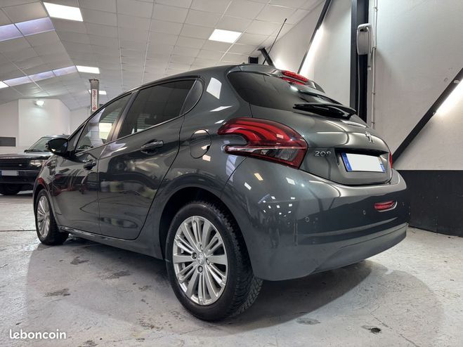 Peugeot 208 Peugeot 208 1.6HDi 75ch Style 69.000Km  de 2017