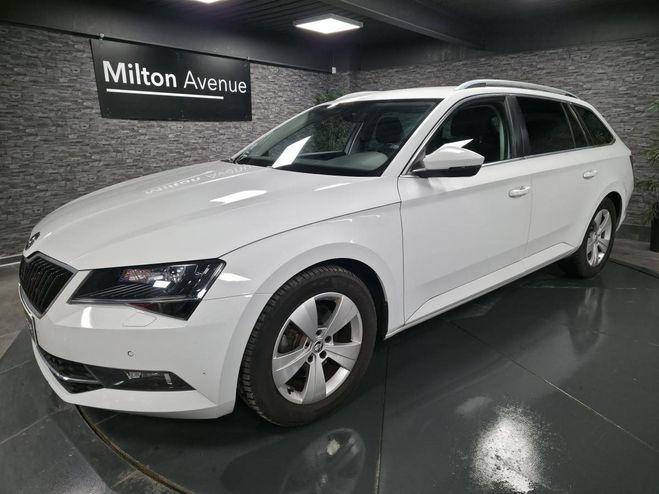 Cliquer pour voir la photo suivante Skoda Superb Break Combi 2.0 16V TDI SCR - 150 - BV D BLANC de 2018