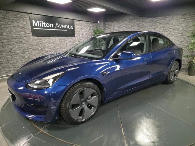 Cliquer pour voir la photo suivante Tesla Model 3 RWD Autonomie Standard Plus BLEU FONCE de 2021