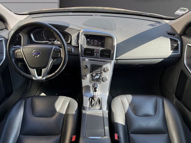 Volvo XC60 Volvo XC60 garantie 12 mois D3 150 ch Summum Geartr Noir de 2017
