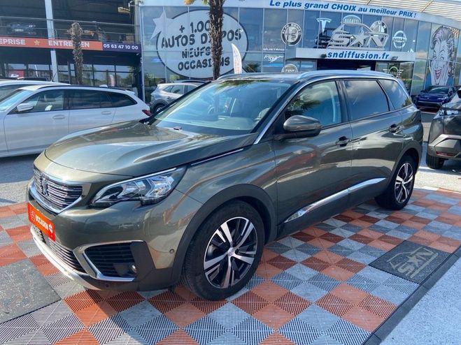 Cliquer pour voir la photo suivante Peugeot 5008 2.0 HDI 150 ALLURE 1ER MAIN Gris Clair de 2018