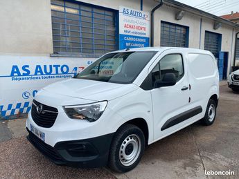  Voir détails -Opel Combo m 3pl 650kg 100ch pack business connect à  Le Coteau (42)