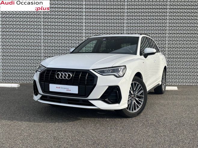 Audi Q3 35 TFSI 150 ch S tronic 7 S line Blanc de 2024