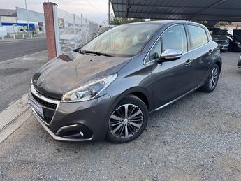  Voir détails -Peugeot 208 1.6 BlueHDi 75ch BVM5 Style à Cournon-d'Auvergne (63)