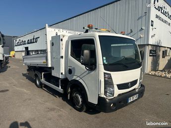  Voir détails -Renault Maxity benne coffre à   La Boisse (01)