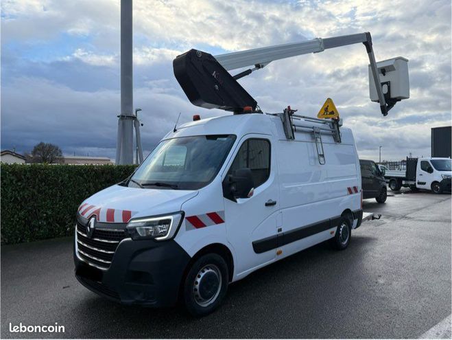 Renault Master 2.3 dci 145ch l2h2 nacelle Klubb 536h  de 2021