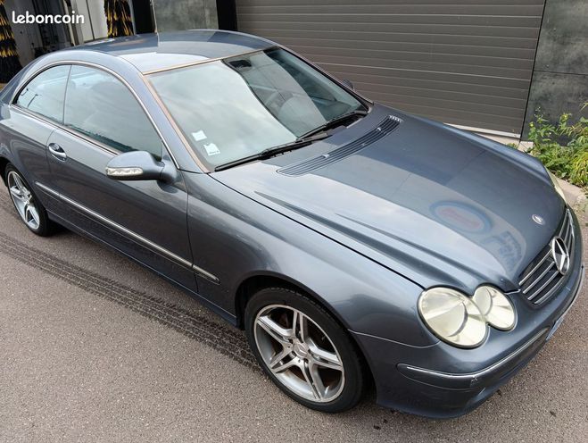 Mercedes Classe CLK Classe Belle 200 i pack 2004 tbe boite m Bleu de 2004