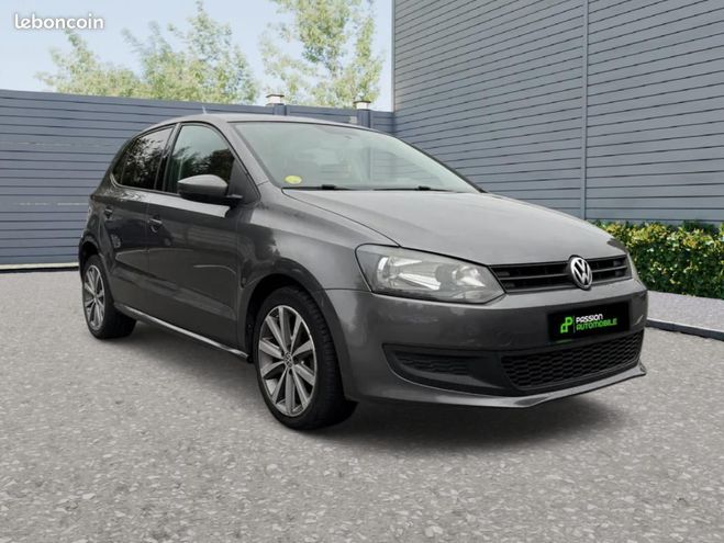 Cliquer pour voir la photo suivante Volkswagen Polo V Confortline Gris de 2011