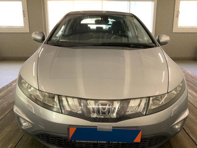 Honda Civic Honda Civic 1.8 i-VTEC 140 SPORT 5 PORTES / HISTORIQ Gris de 2005