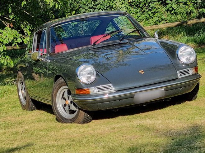 Porsche 912 Porsche 912 Coupé Karmann Gris Slate de 1968