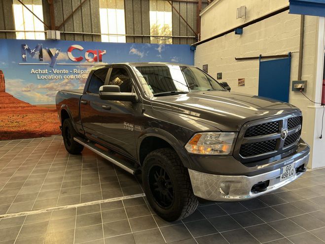 Dodge Ram 1500 HEMI 5.7L V8 395CH BVA SPORT  de 2017