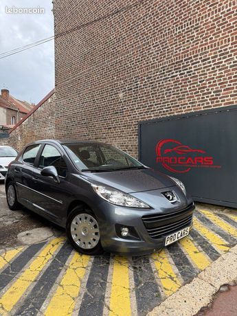  Voir détails -Peugeot 207 1,6hdi 99g à Douai (59)