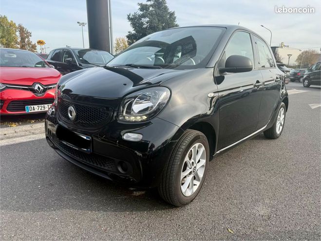 Cliquer pour voir la photo suivante Smart Forfour 71ch passion e6c Noir de 2018