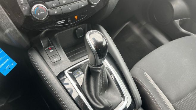Nissan Qashqai Nissan Qashqai II (2) 1.5 DCI 115 DCT N-CONNECTA BOÎTE  Noir de 2020