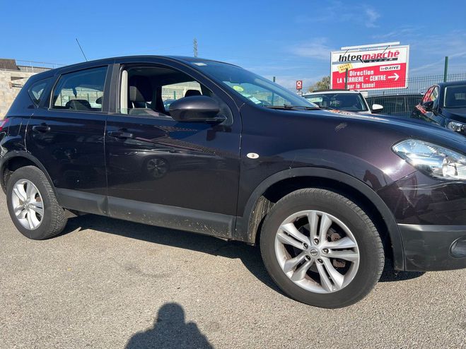 Nissan Qashqai Nissan Qashqai (2) 1.5 DCI 110 PURE DRIVE 130G ACENTA Violet de 2013