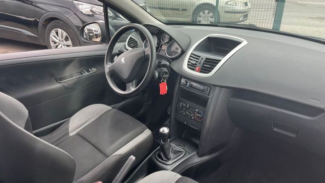 Peugeot 207 Peugeot 207 (2) 1.4 VTI 16V 95 ACTIVE FAIBLE KM Gris foncé de 2009