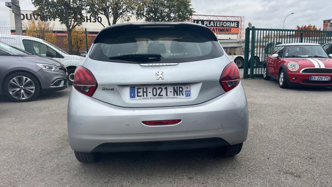 Peugeot 208 Peugeot 208 (2) 1.6 BLUEHDI 75 ACTIVE BUSINESS 5P Gris clair de 2016