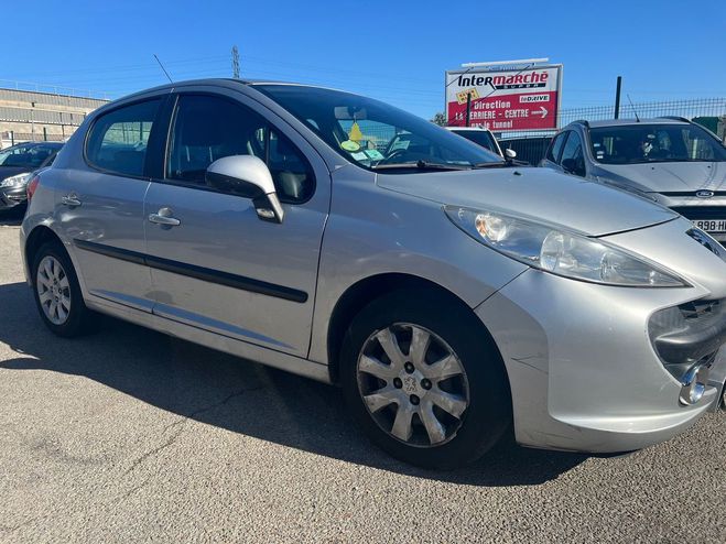 Peugeot 207 Peugeot 207 (2) 1.4 VTI 16V 95 ACTIVE 5P FIABLE Gris de 2007