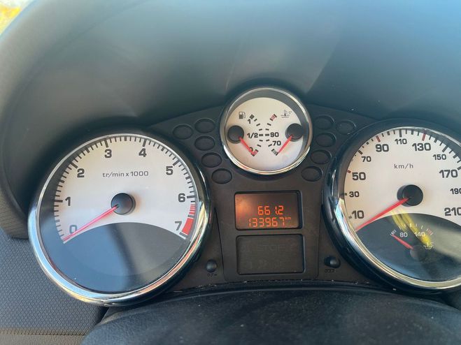 Peugeot 207 Peugeot 207 (2) 1.4 VTI 16V 95 ACTIVE 5P FIABLE Gris de 2007